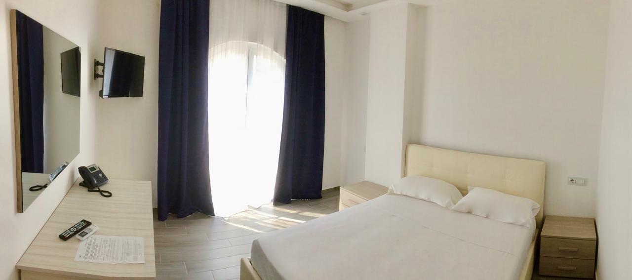 Klaton Beach Hotel Formia Exterior photo